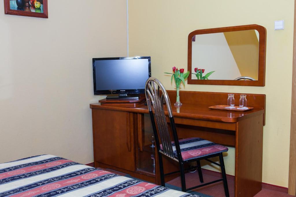 Hotel Rebajlo Piła Oda fotoğraf